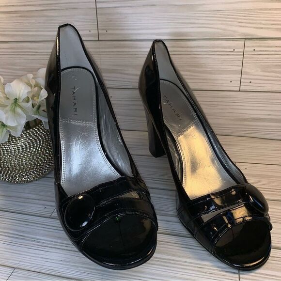 TAHARI Size 10M Black Patten Leather Peekaboo Button 3.75 Heels - Picture 8 of 11